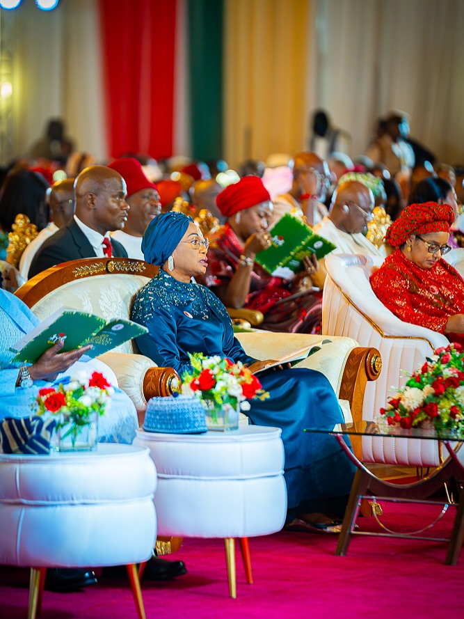 Service gathering at the State House