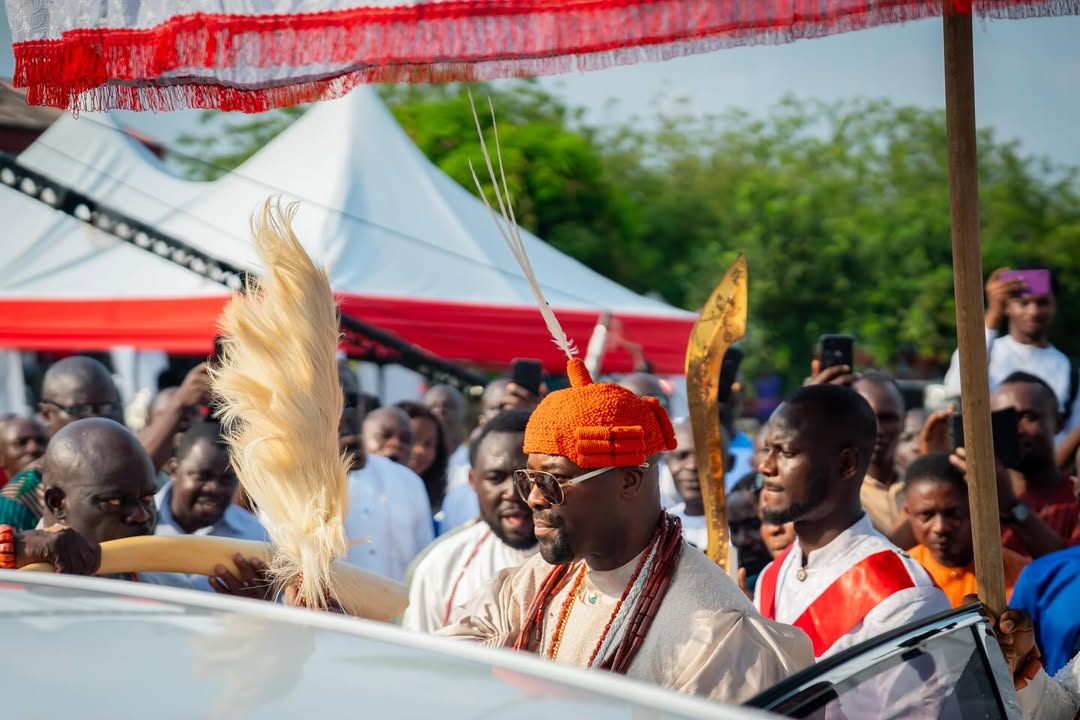 Season greetings from Their Majesties