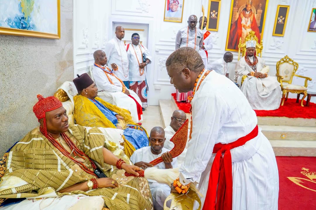 Ceremonial proceedings at Aghofen