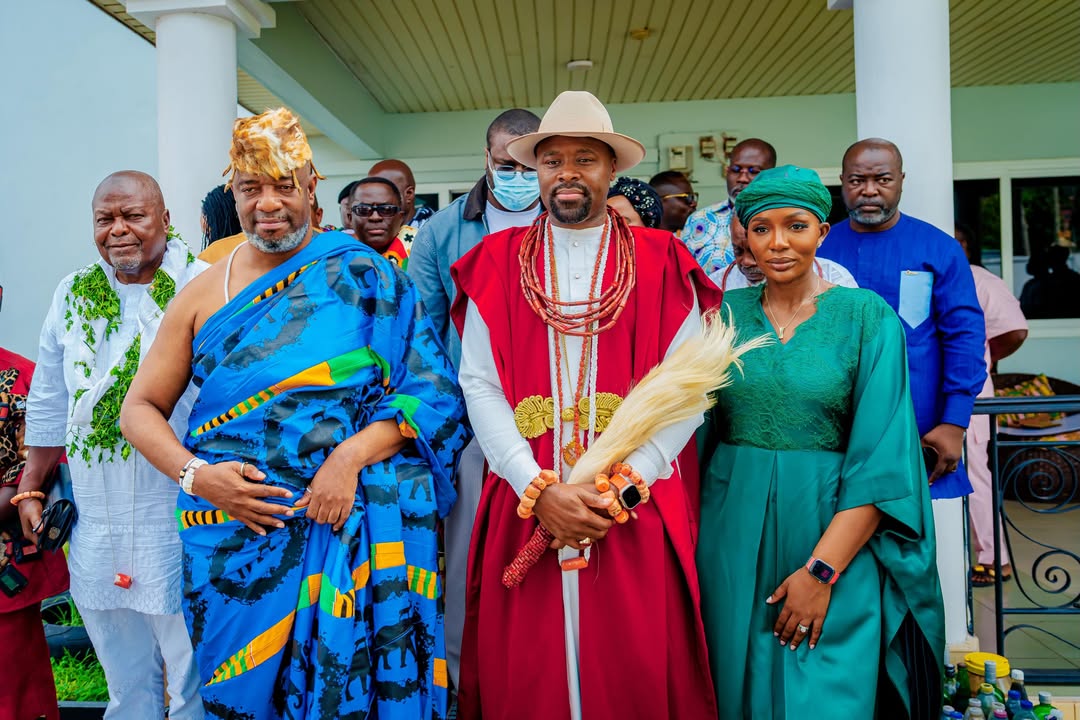 Ogiame Atuwatse III in Accra before Kumasi visit