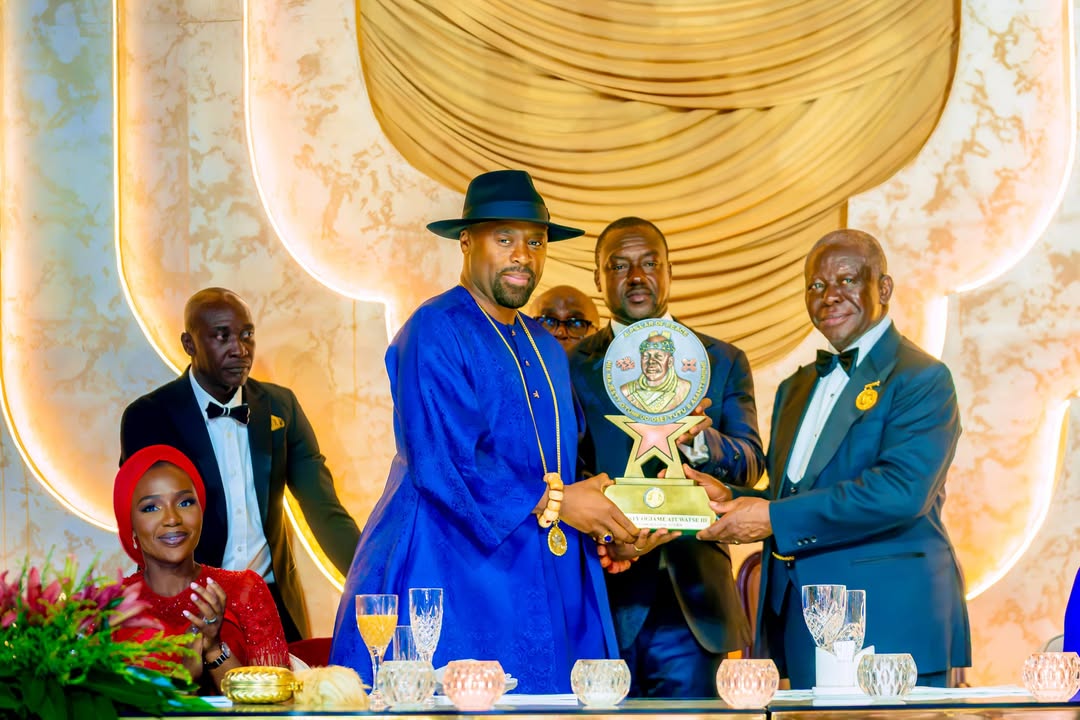 His Majesty delivering congratulatory remarks