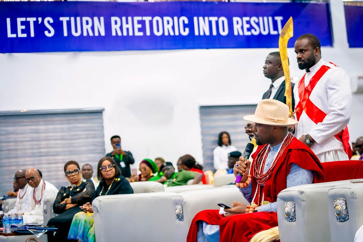 His Majesty addressing attendees on sustainable growth