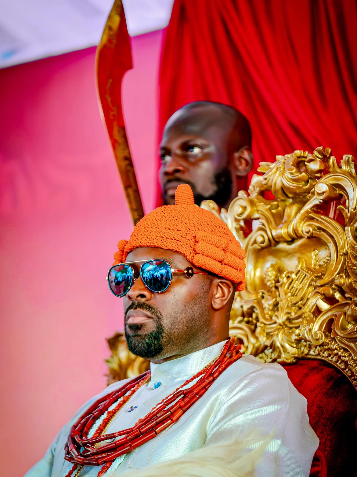 Ogiame Atuwatse III seated during the ceremony