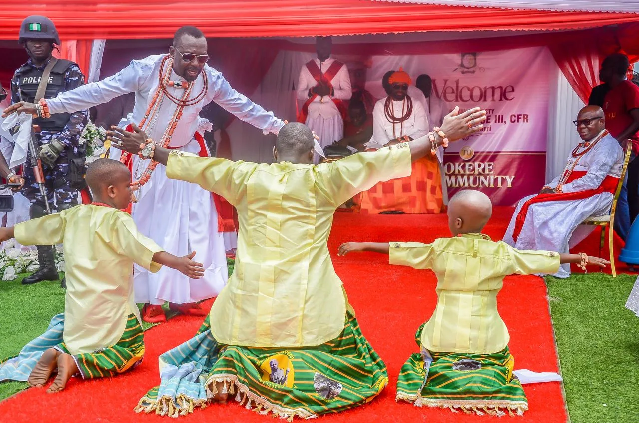 Ogiamẹ Atuwatsé III — photograph 3