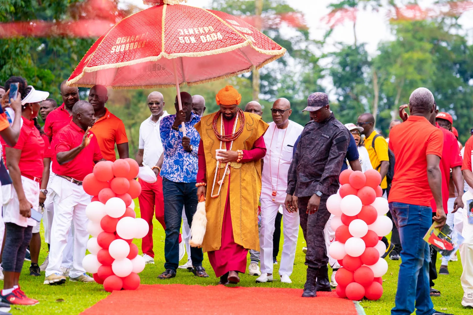 Ogiamẹ Atuwatsé III — photograph 2
