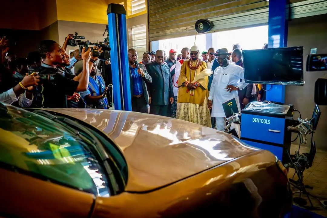 His Majesty with Governor Sheriff Oborevwori